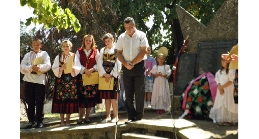 U spomen narodnim herojima – seoska slava u Ogaru